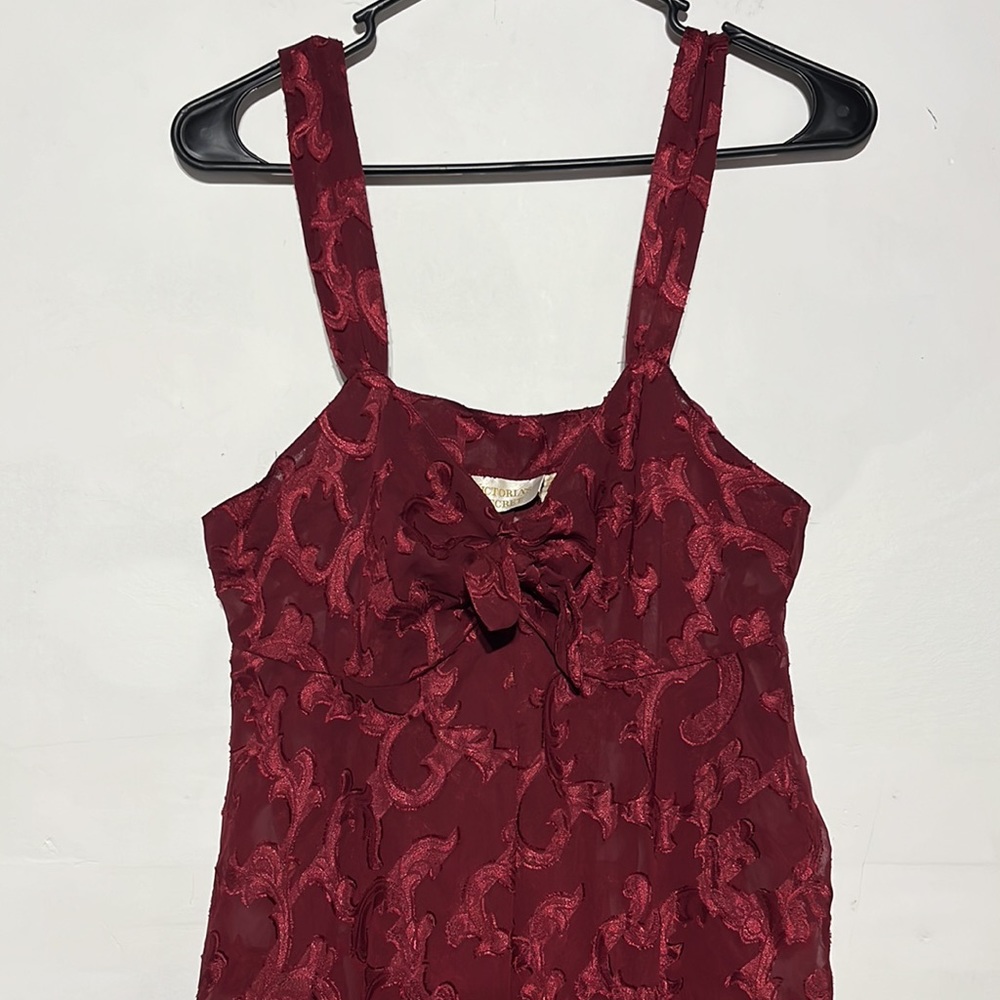 Victoria's Secret Vintage Gold Label Burgundy Babydoll Sheer Floral Chemise M - Picture 2 of 9